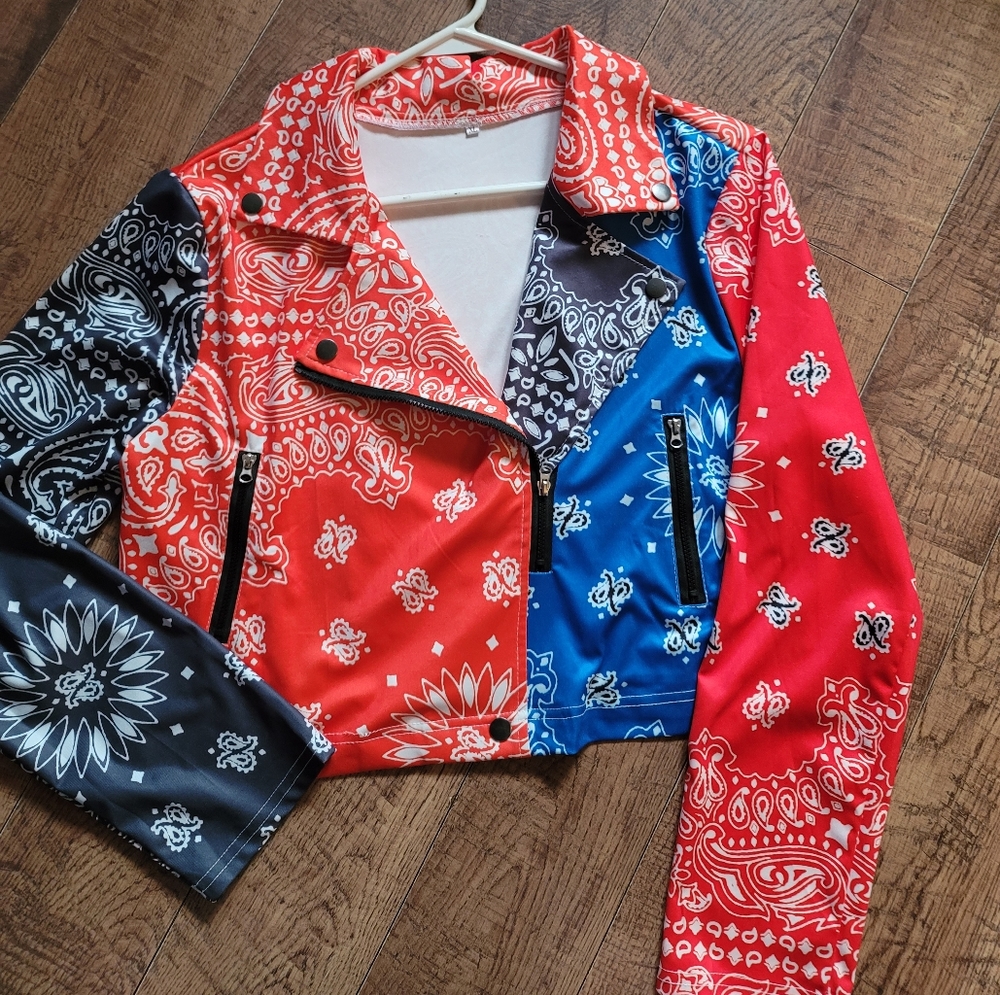 Bandana pattern pull over - Picture 2 of 2